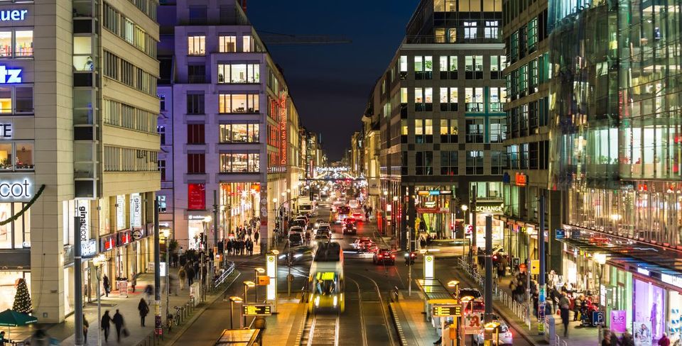 „Driving Home for Christmas“: So kommt man stressfrei durch den Weihnachtsverkehr